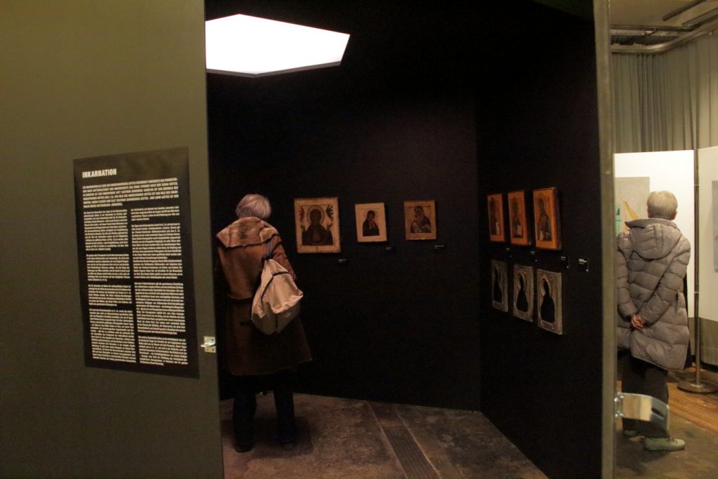 Ikonosophia: russische Ikonenmalerei im Philosophicum