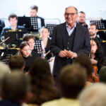 Beni Thurnheer spricht zum Publikum